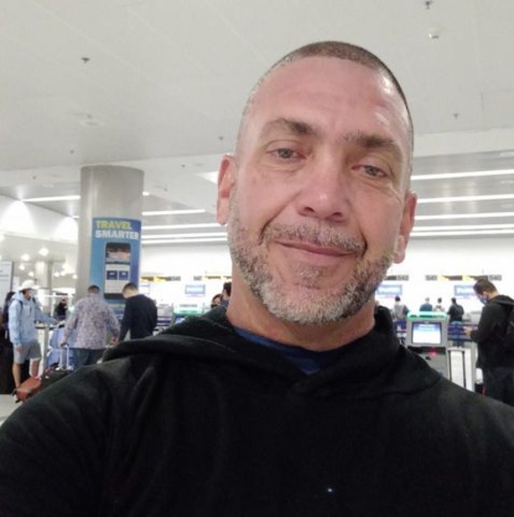 Meet your Posher, Carlos alberto - Picture 1 of 1